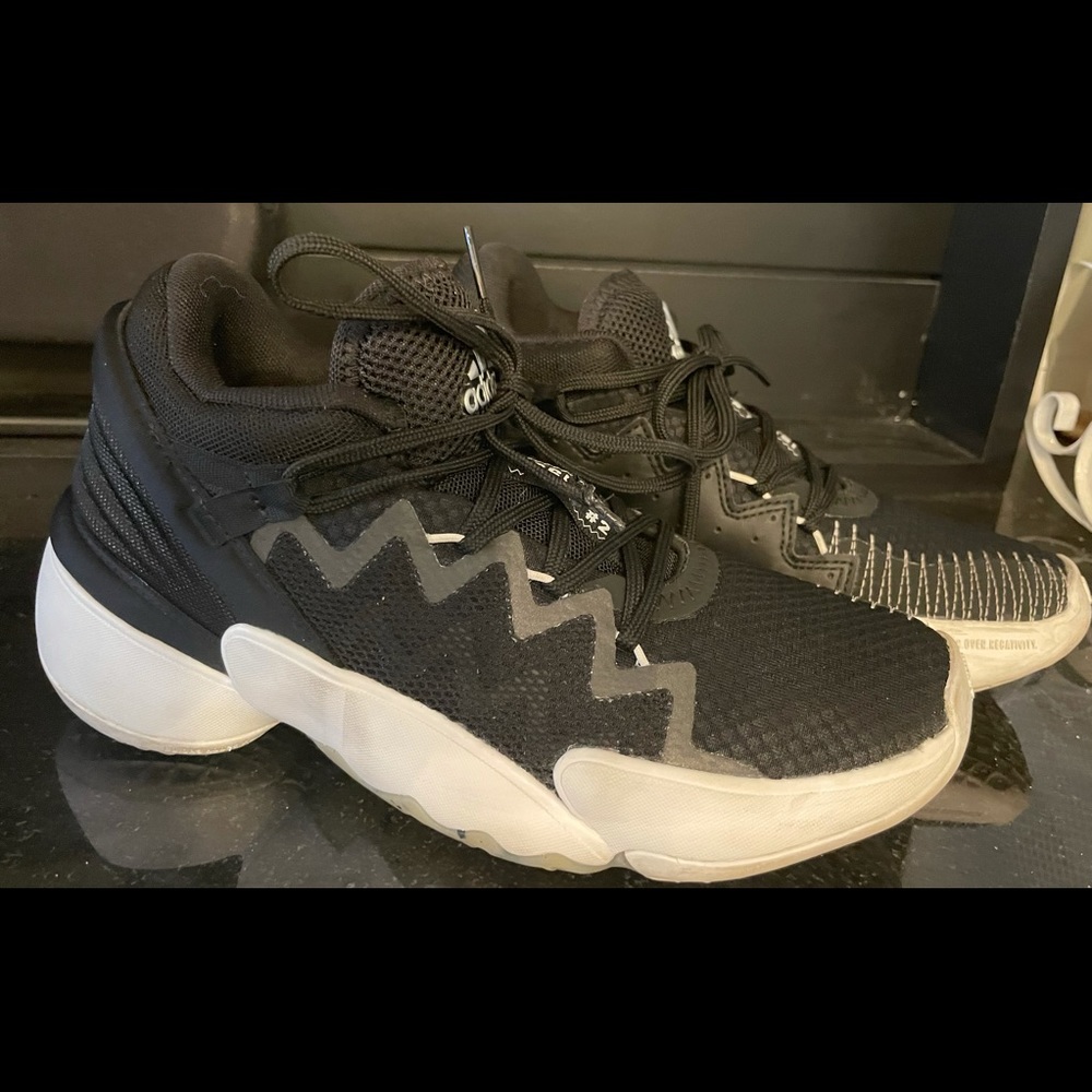 Adidas D.O.N Issue #2 Youth Basketball Shoes - Size 4